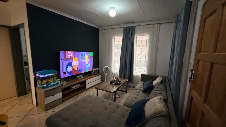 2 Bedroom Property for Sale in Mabopane Unit X North West